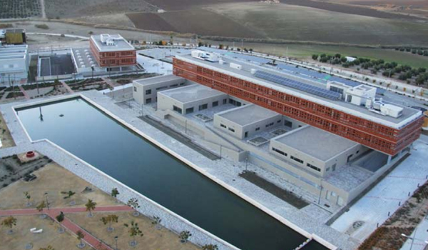 Complejo Tecnológico de Servicios Avanzados (CTSA) ubicado dentro del Parque Científico y Tecnológico GEOLIT en Mengíbar,